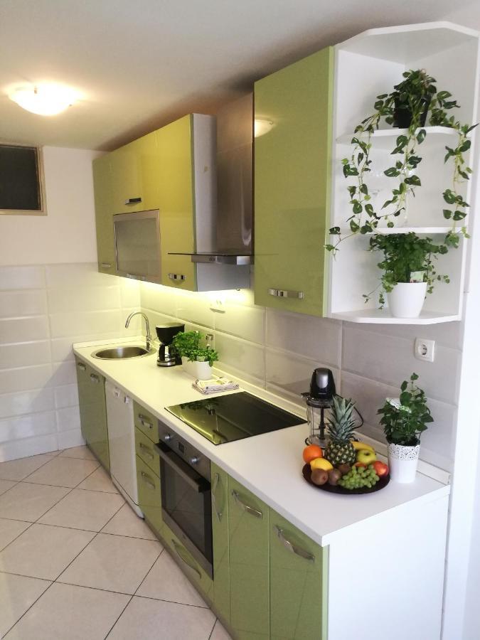 Relax Apartman Split Exterior foto